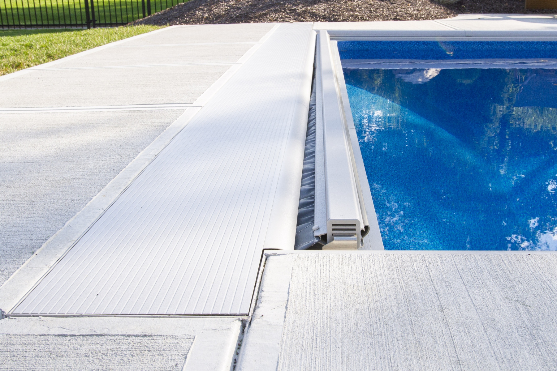 Benefits of Using a Pool Cover All Year Round