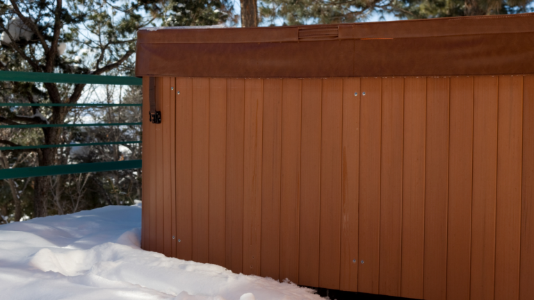winter_hot_tub
